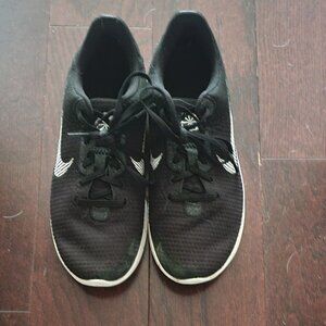 Nike Women's Sneakers Size 8